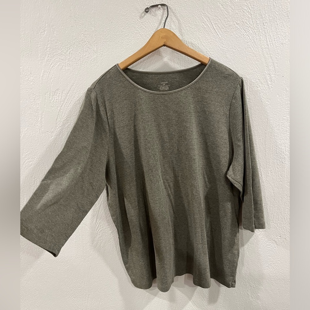cj banks women’s gray 3/4 sleeve t shirt